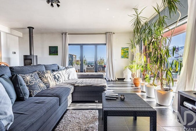 House in Marteleira - view 1