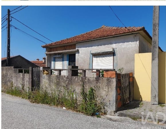 House in Cortegaca - view 1