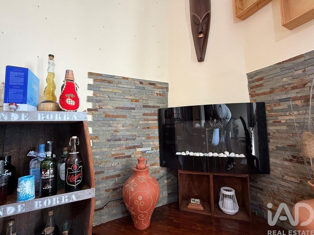 House in Lourinha - Image 3