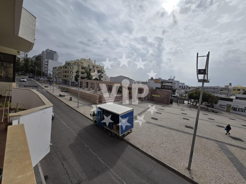 Apartment in Canhestros - Image 2