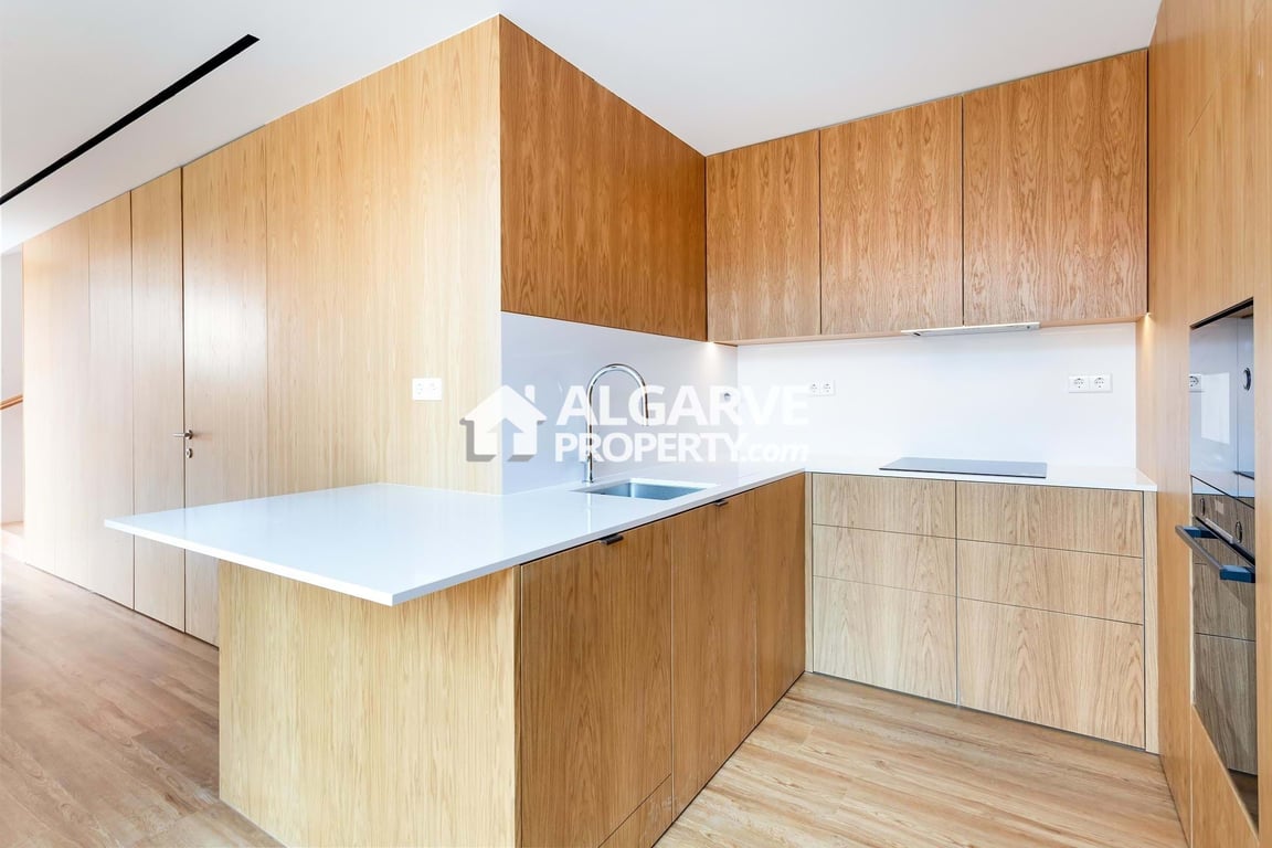 Villa in Quarteira - Image 3