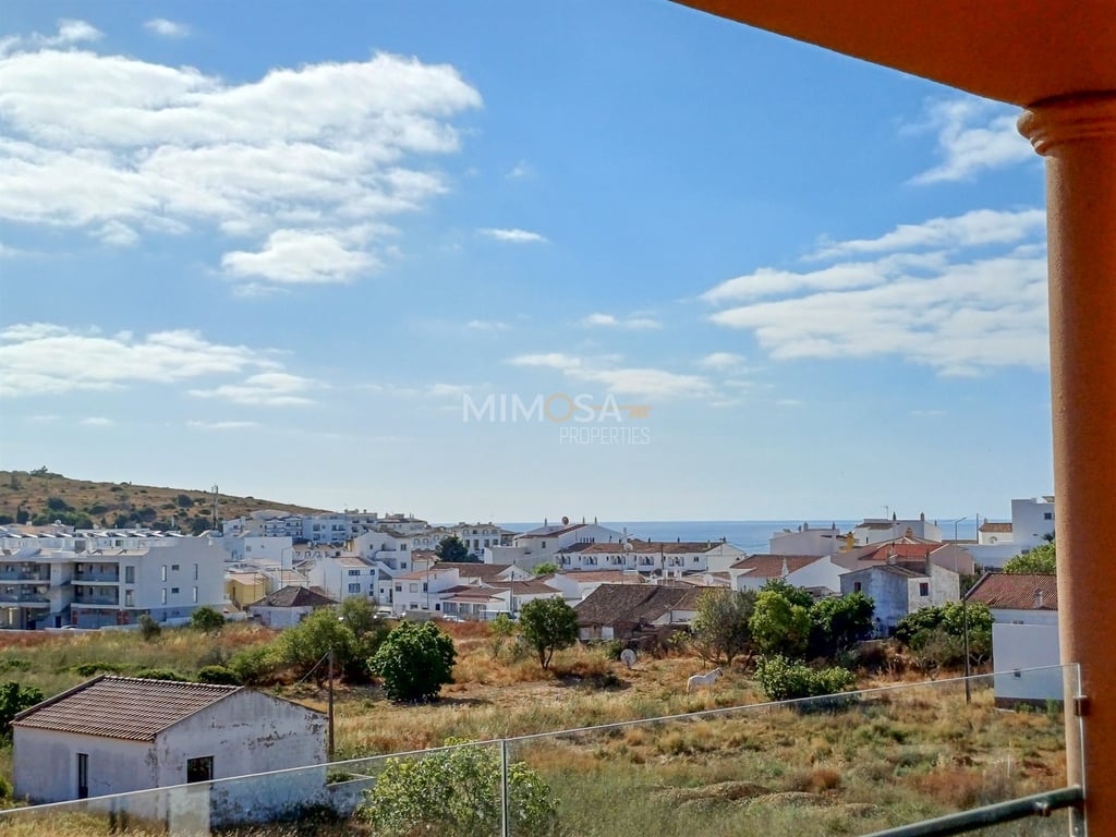 Apartment in Burgau - Image 2