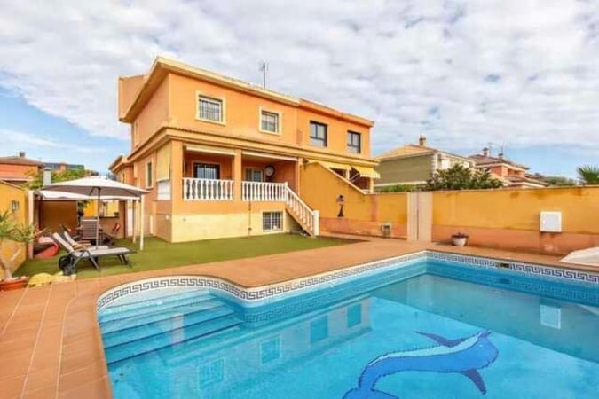 Villa in Torrevieja - view 1