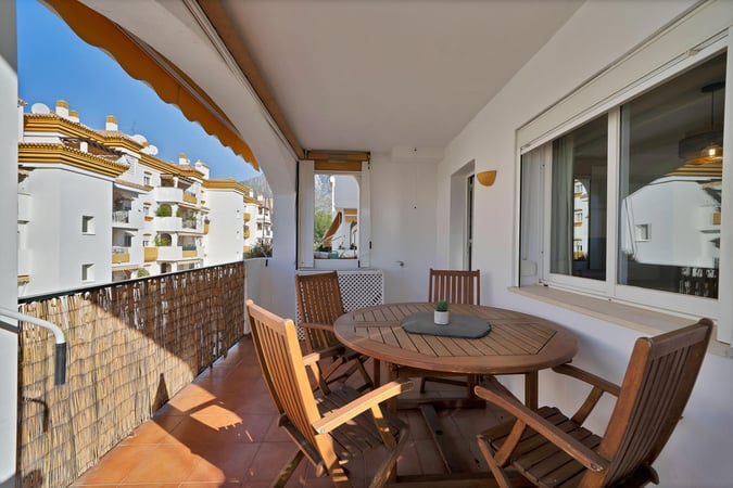 Apartment in Marbella - view 1