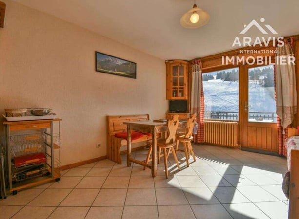 Apartment in Le Chinaillon - view 1