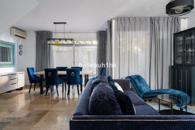 House in Nueva Andalucia - view 1