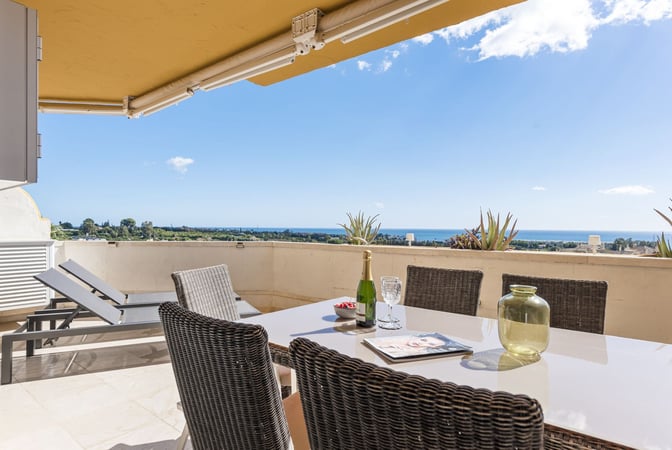 Apartment in Estepona - view 1