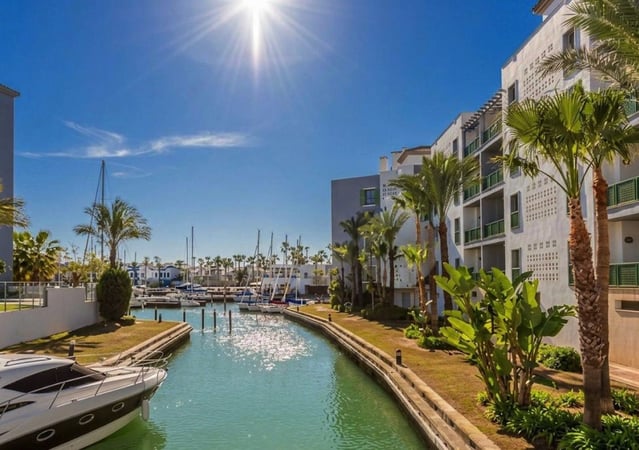 Apartment in Sotogrande - view 1