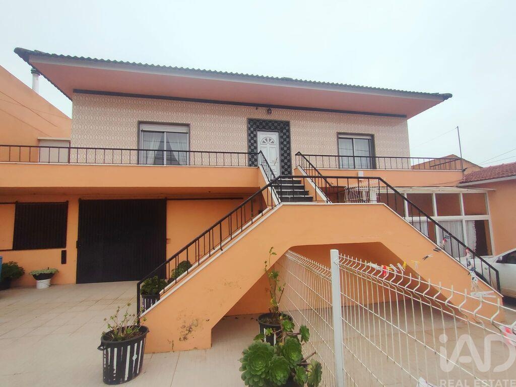 House in Figueiros - Image 3