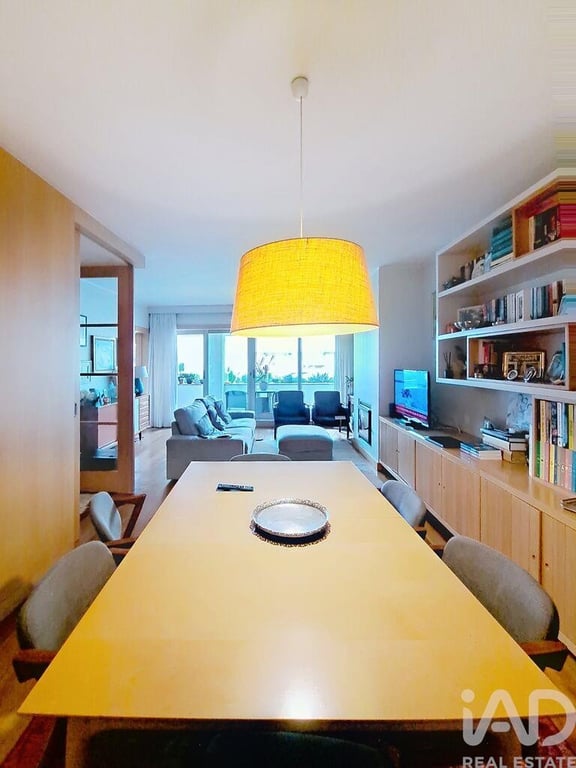 Apartment in Lordelo do Ouro - Image 2