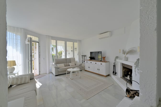 House in Sitio de Calahonda - view 1