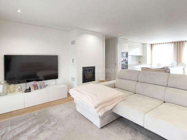 Apartment in Ferreiros - view 1