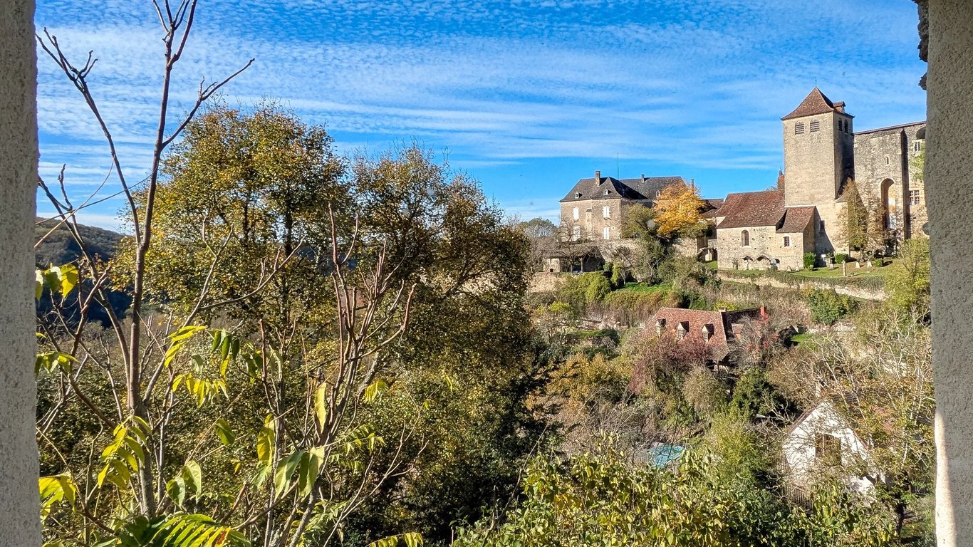 House in Montvalent - Image 3