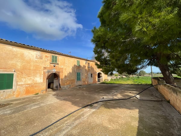 House in Felanitx - view 1