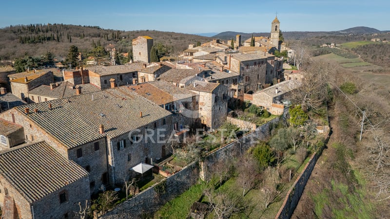 House in Torrita - view 1