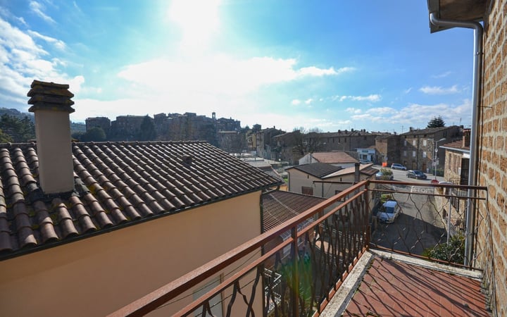 House in Ficulle - view 1