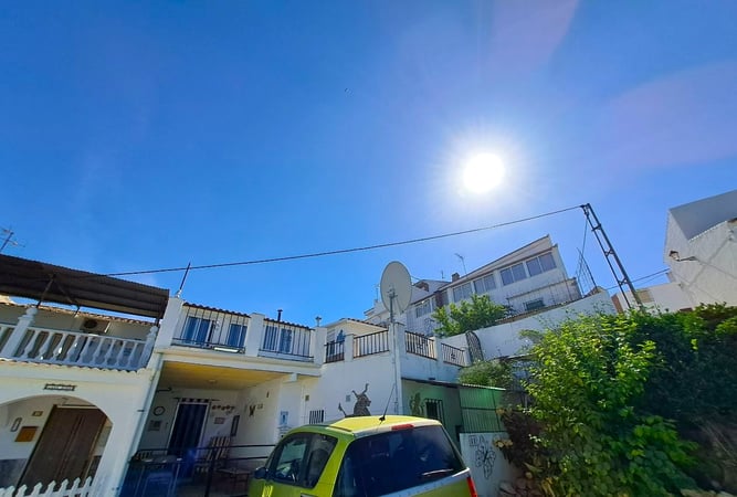 House in La Bobadilla - view 1