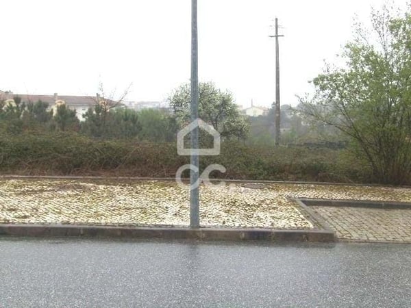 House in Abraveses - view 1