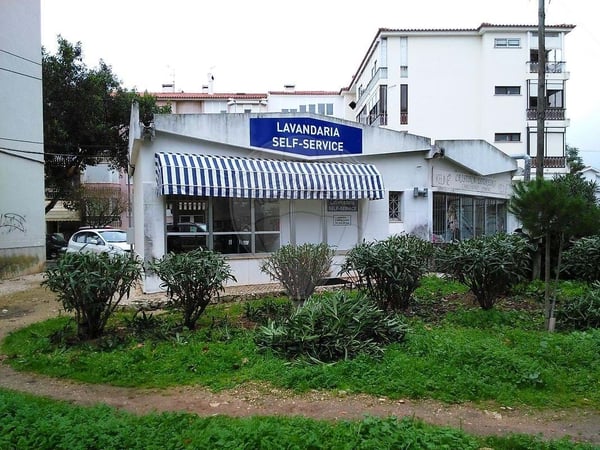 Apartment in Parede - view 1