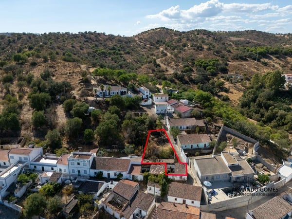 Villa in Alamo - view 1