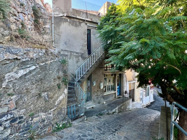 House in Vrachasi - view 1