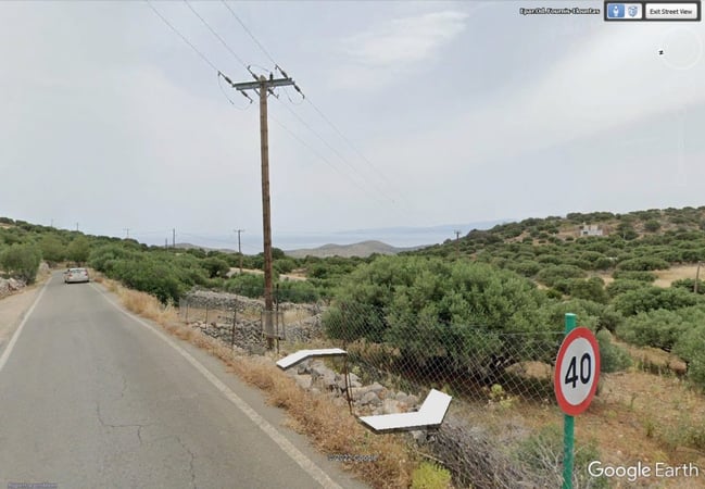 House in Agios Nikolaos - view 1