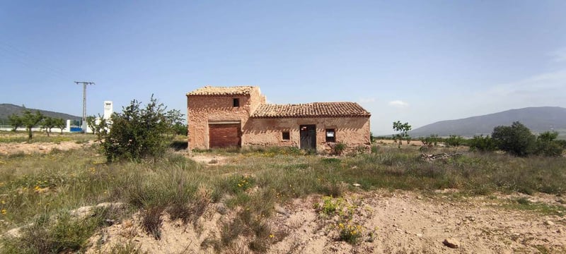 House in Pinoso - view 1
