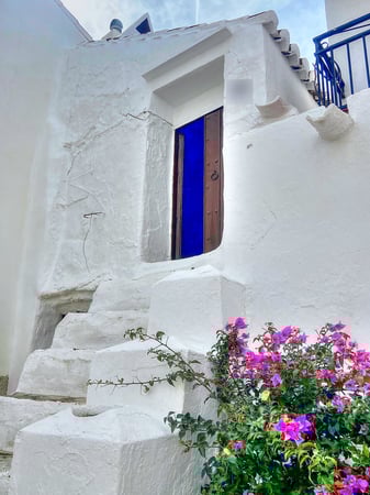 House in Salares - view 1