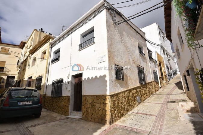 House in Purchena - view 1