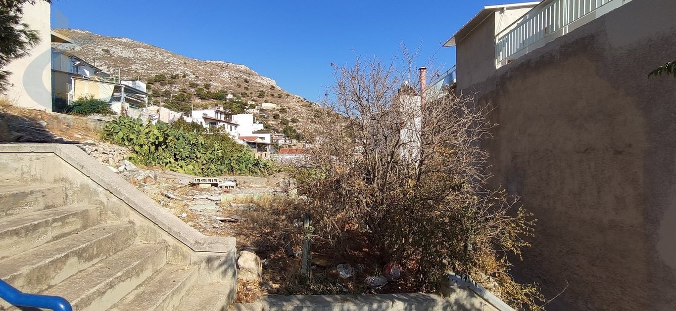 Land in Perama - Image 2