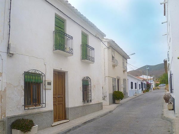 House in La Alameda - view 1