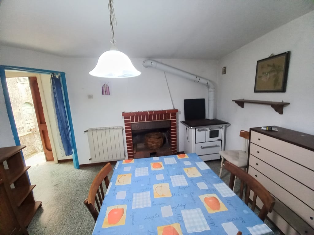 House in Fosciandora - Image 3