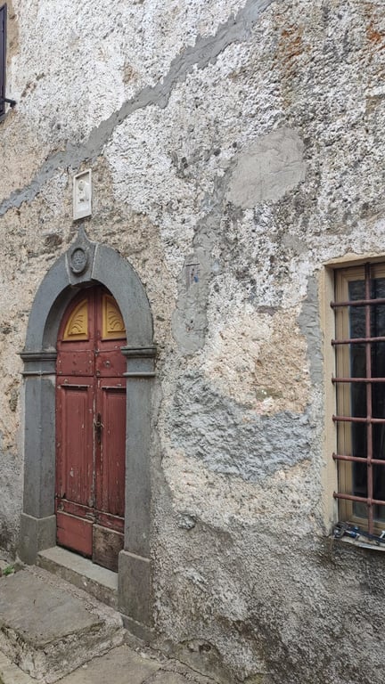 House in Careggine - Image 5