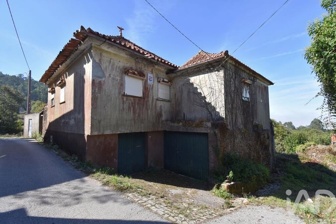 House in Espinhal - view 1