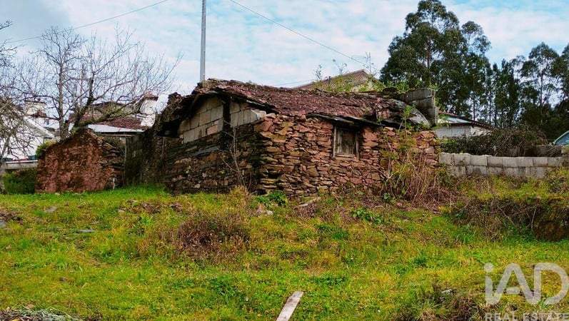 Land in Lagares - view 1