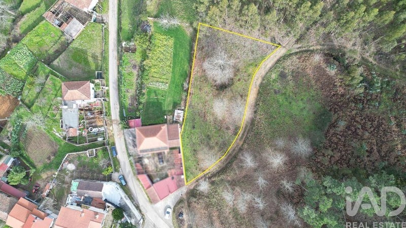 Land in Espinhal - view 1