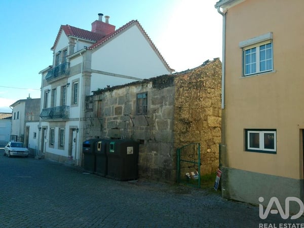 House in Seixo da Beira - view 1