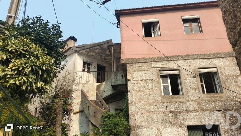 House in Viariz - view 1