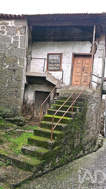House in Parada de Gonta - Image 2