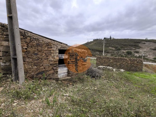 Villa in Conceicao - view 1