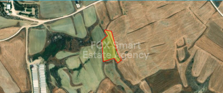 Land in Meniko - view 1