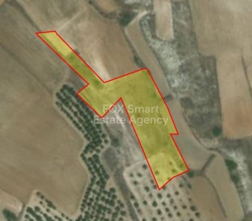 Land in Meniko - view 1