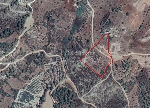 Land in Kynousa - view 1