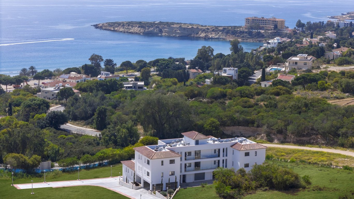 House in Pegeia - Image 3