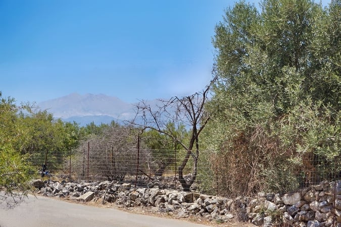 Land in Kefalas - view 1