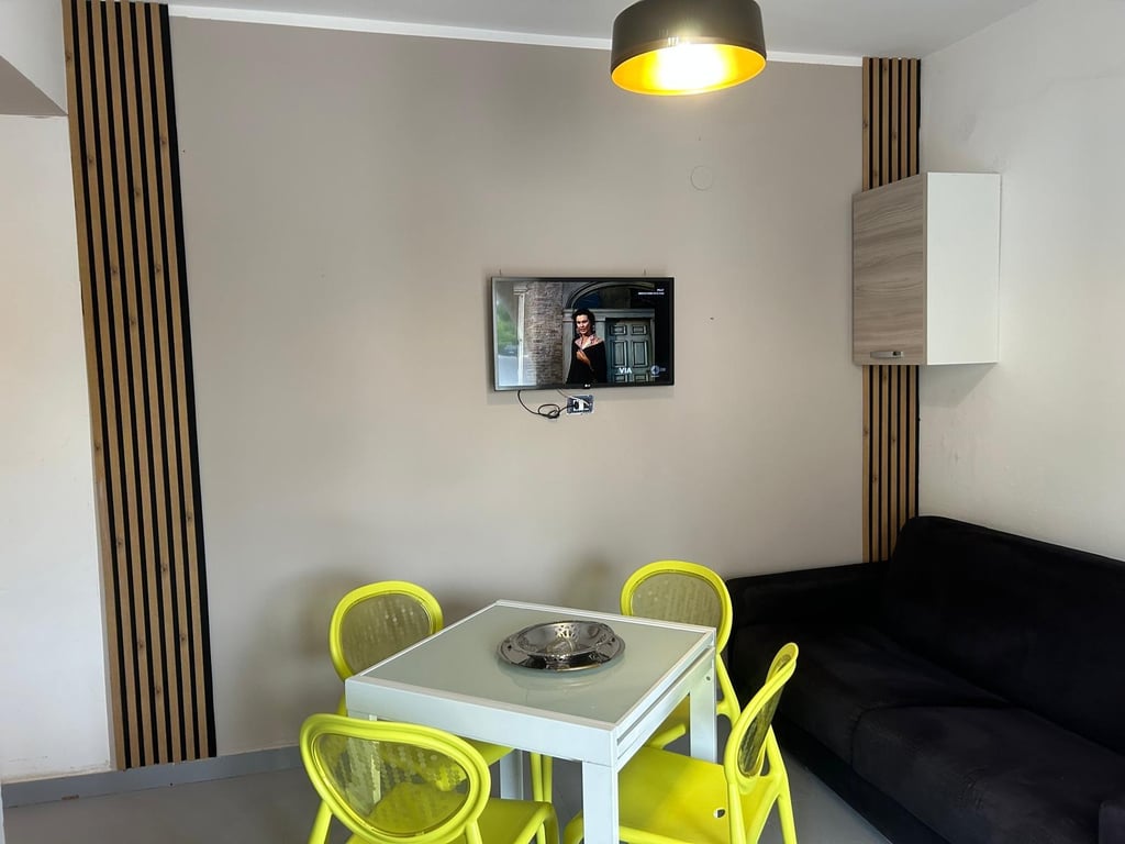 Apartment in Santa Maria del Cedro - Image 3