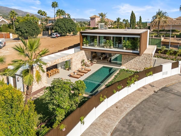 Villa in Marbella - view 1