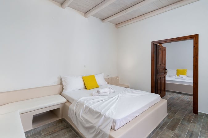 Villa in Myrthios Selliou - view 1