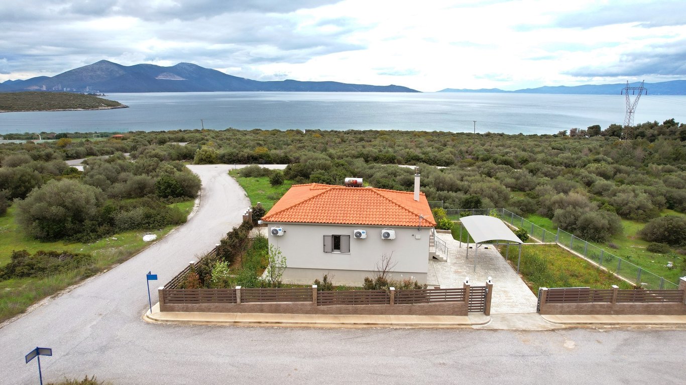 Villa in Akti Nireos