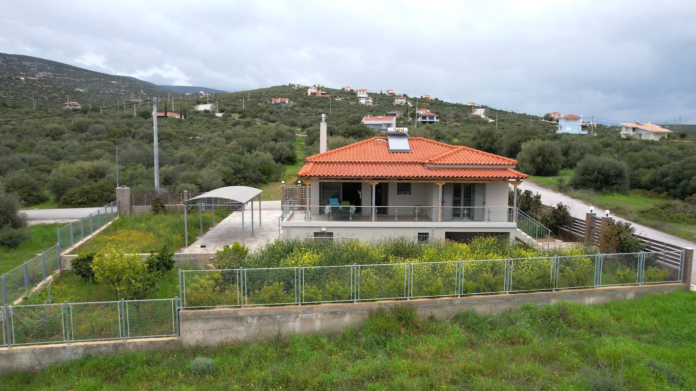 Villa in Akti Nireos - Image 2